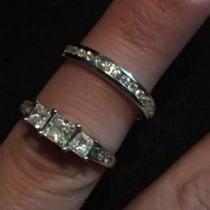 Engagement ring and wedding band